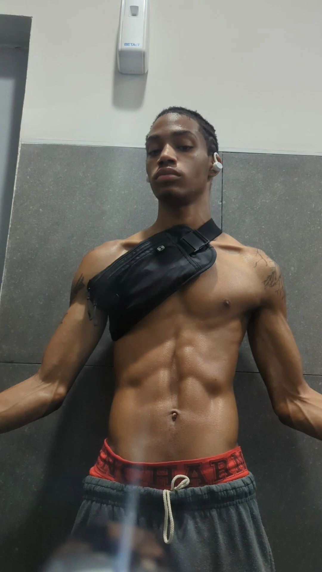 XXX Porn Photo of Nude BlackBullTitus 21