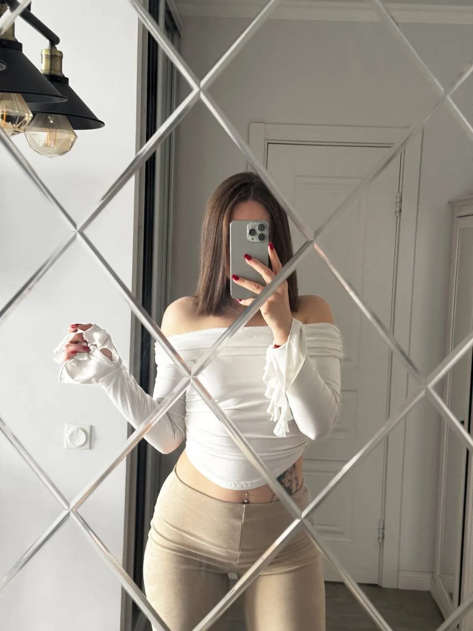 XXX Porn Photo of Nude FeeedParanoid 3