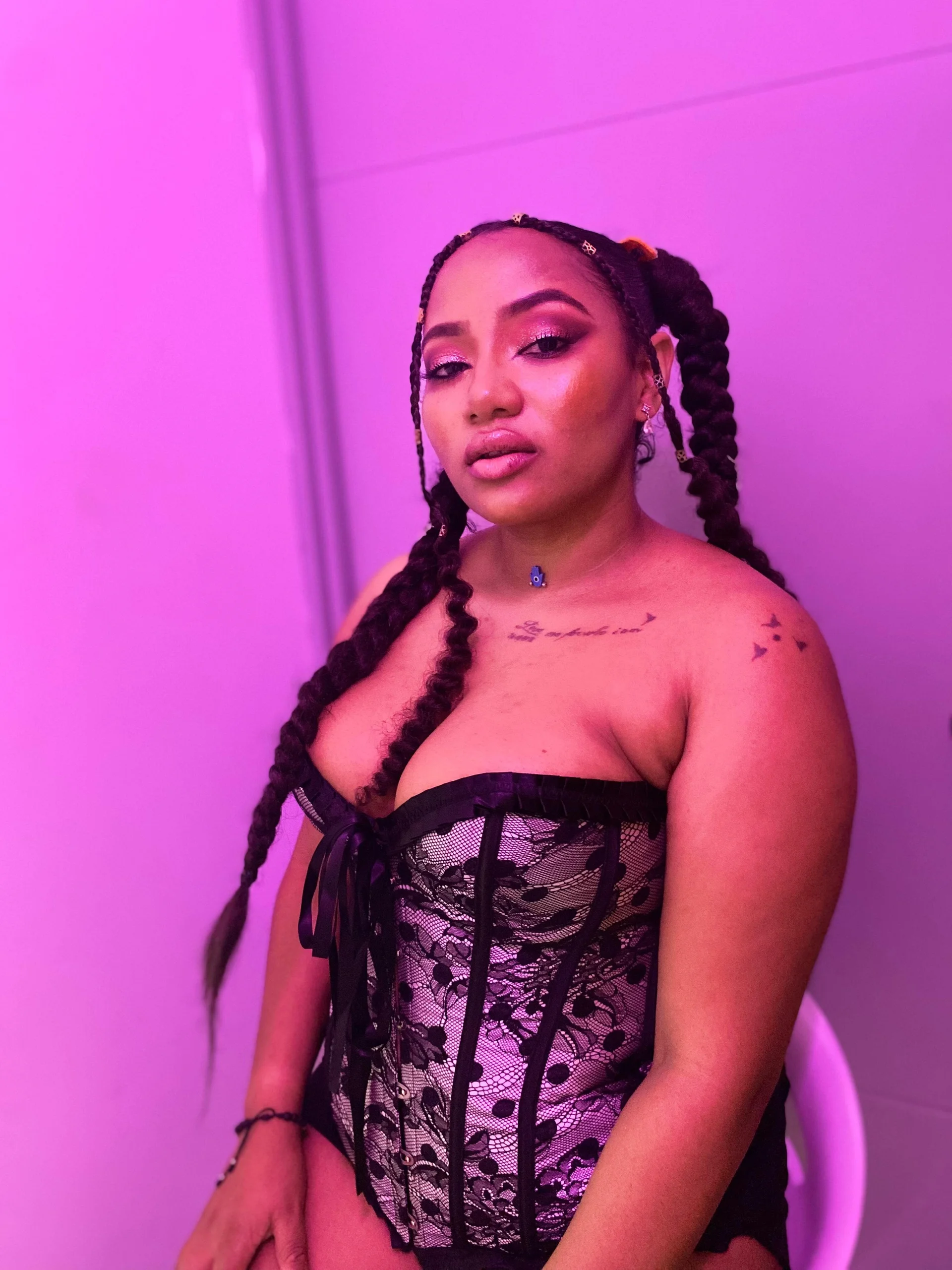 XXX Porn Photo of Nude Lawrenhils 38