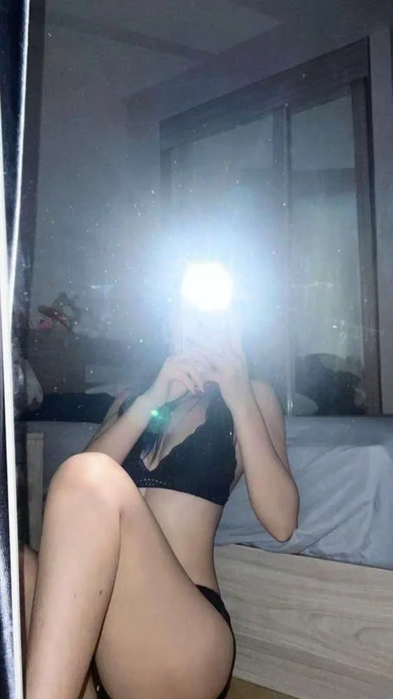 XXX Porn Photo of Nude Minnier_abg18 1