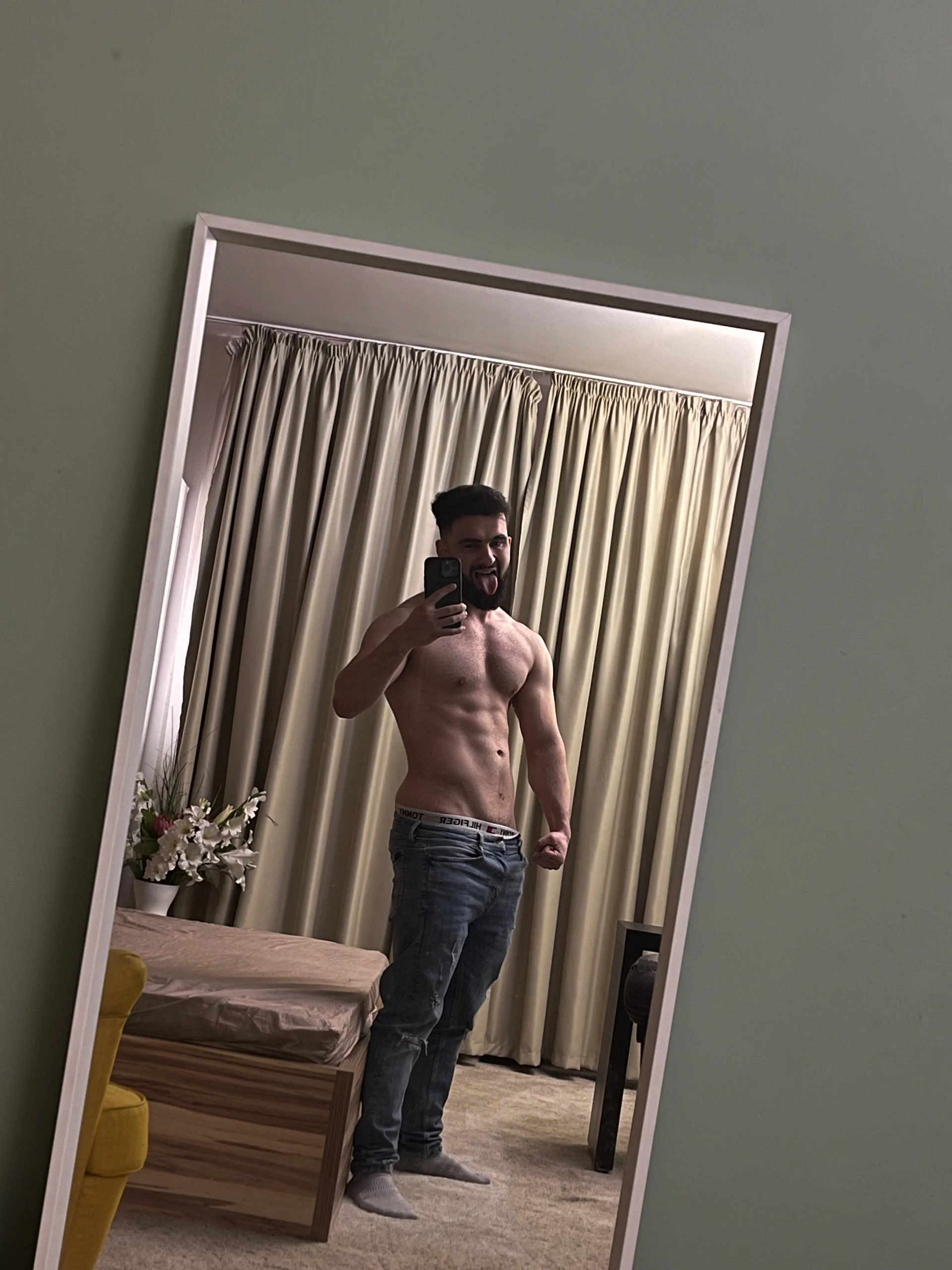 XXX Porn Photo of Nude MicahLane 2