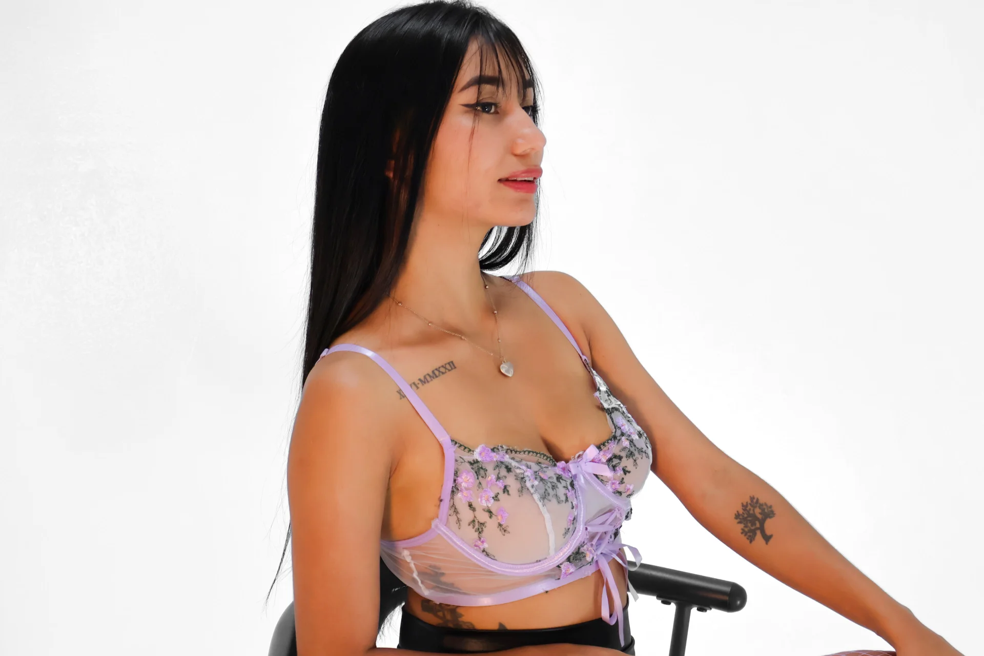 XXX Porn Photo of Nude cielo_rivera 60