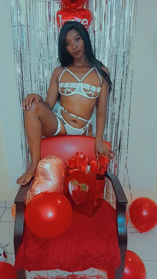 XXX Porn Photo of Nude NikkiDickSavage 21