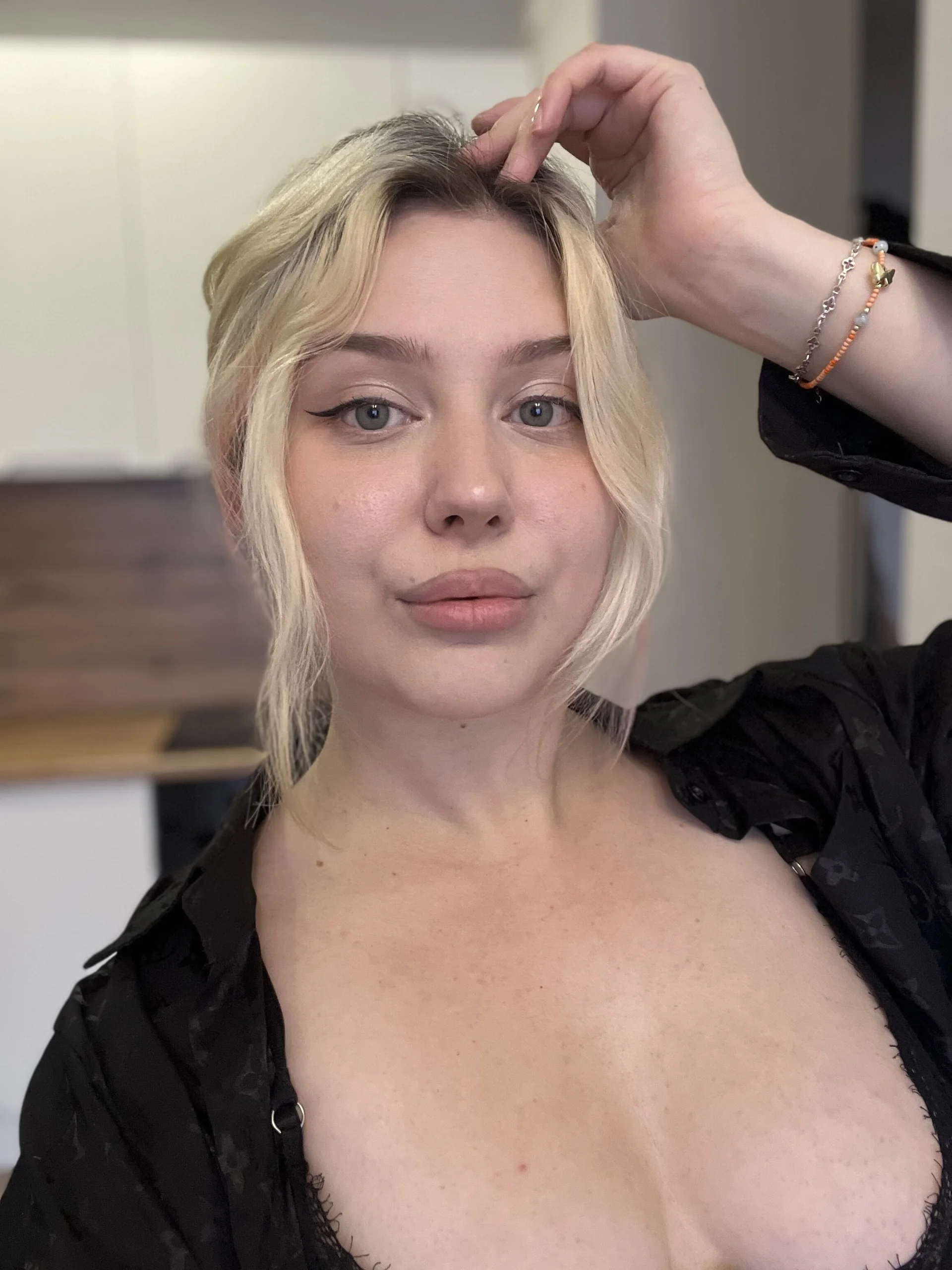 XXX Porn Photo of Nude Peach-Doll 17