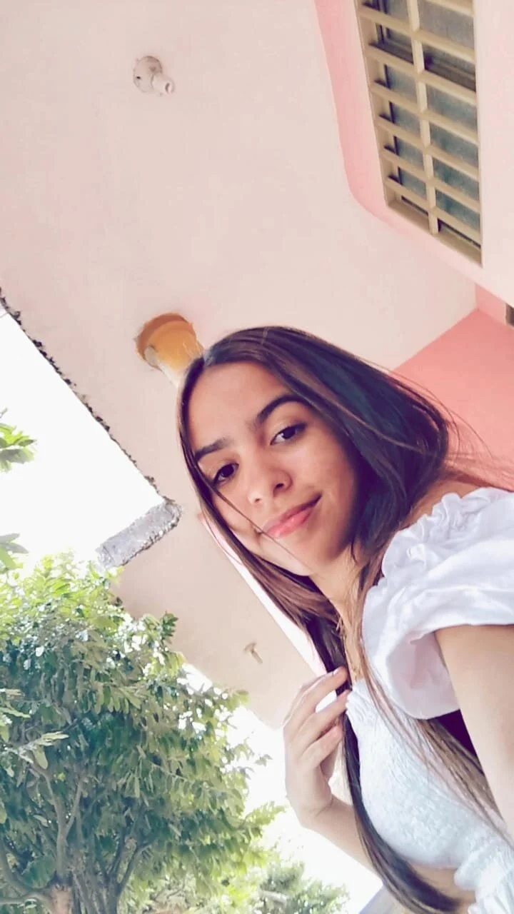 XXX Porn Photo of Nude skinnysofia18 17