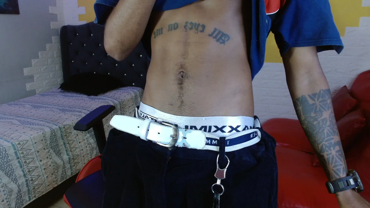 XXX Porn Photo of Nude ManSant 5