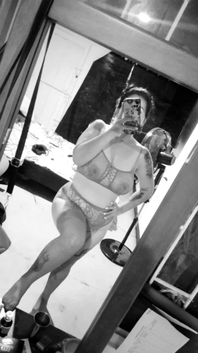 XXX Porn Photo of Nude isabellanoir_69_ 11