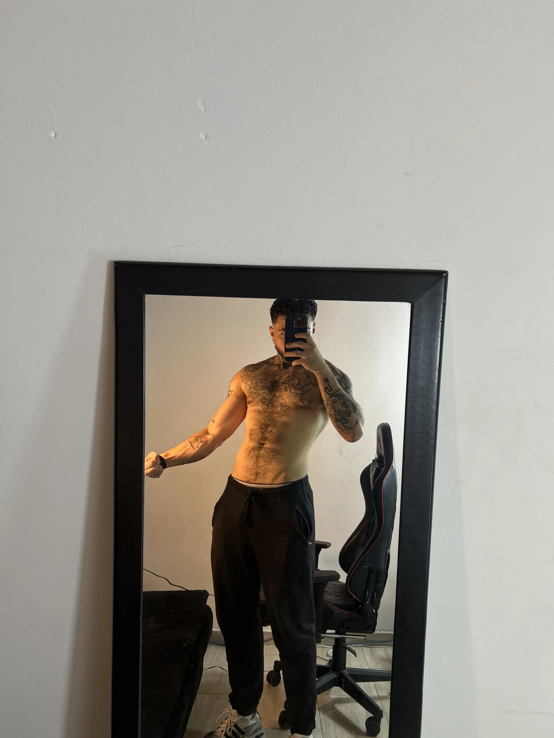 XXX Porn Photo of Nude Benjii_Carter1 43