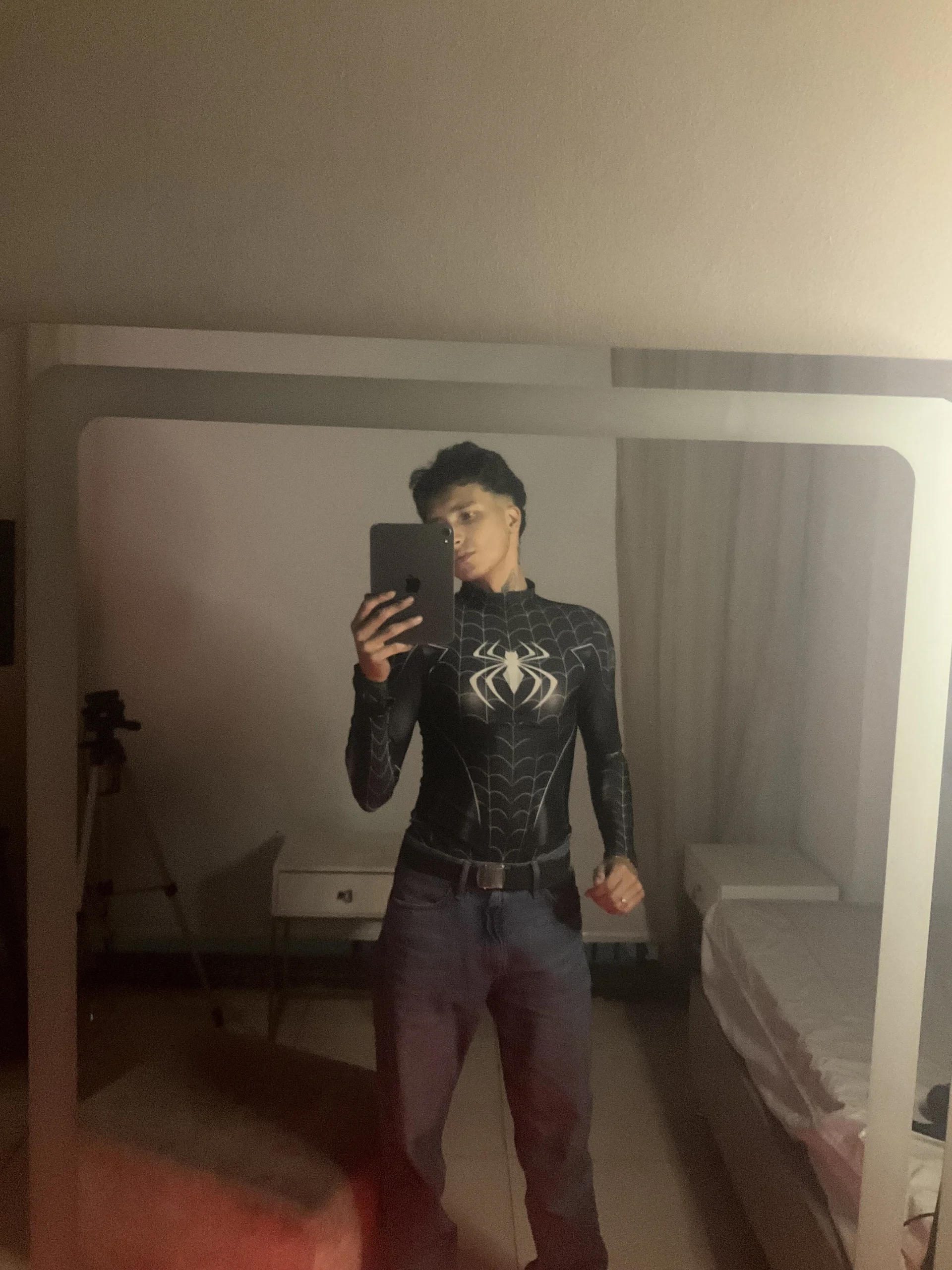 XXX Porn Photo of Nude derek_devil24 1