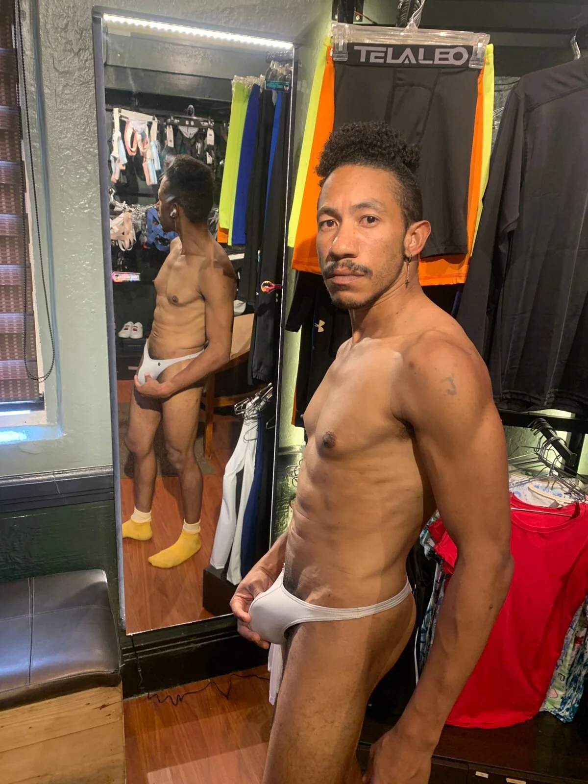 XXX Porn Photo of Nude Kratos-Moreno 5