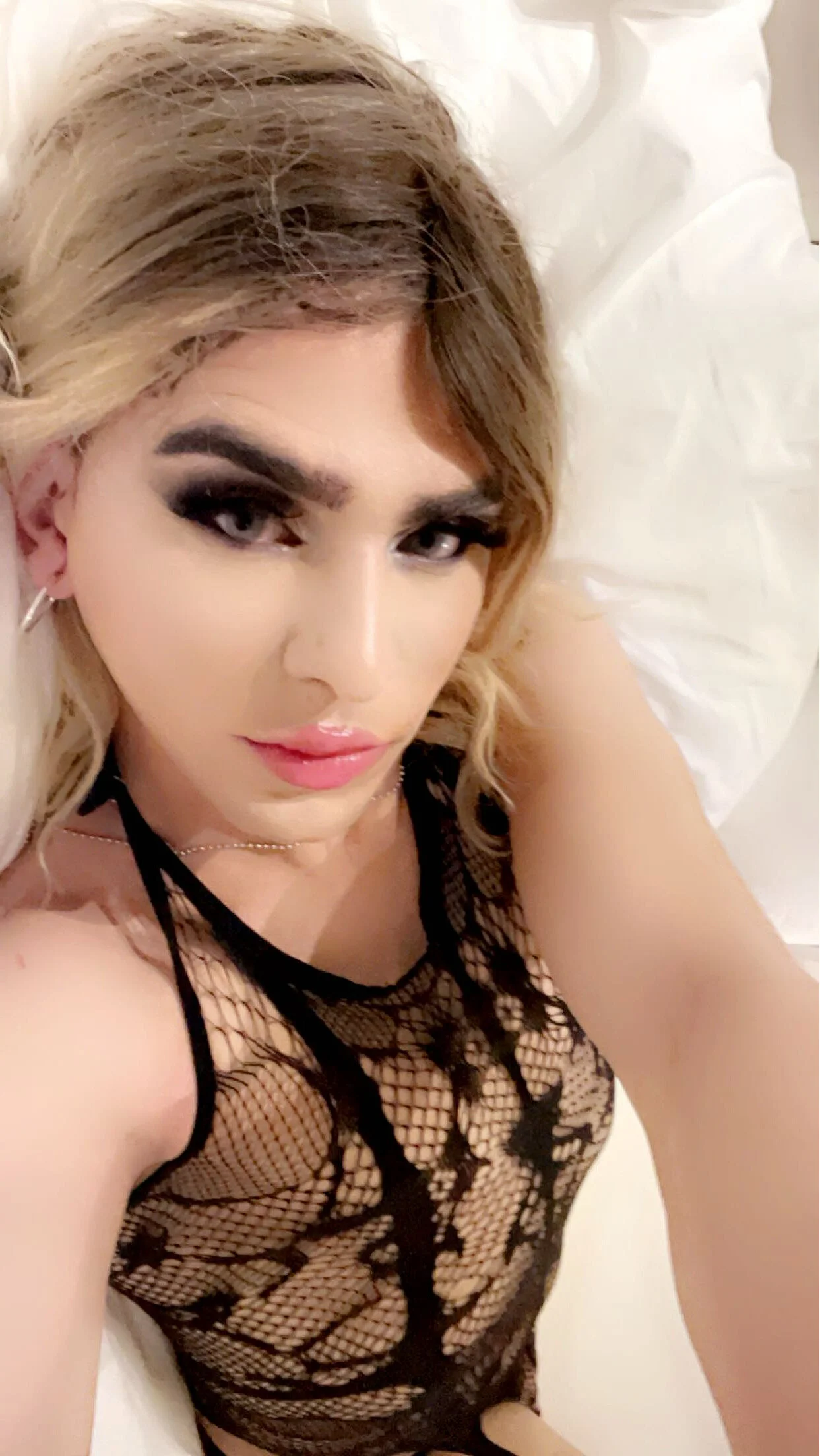 XXX Porn Photo of Nude Luna_femboy_ 4