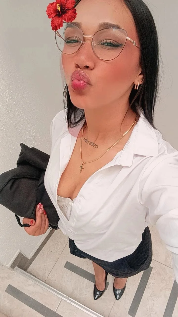 XXX Porn Photo of Nude coraline_vera 13