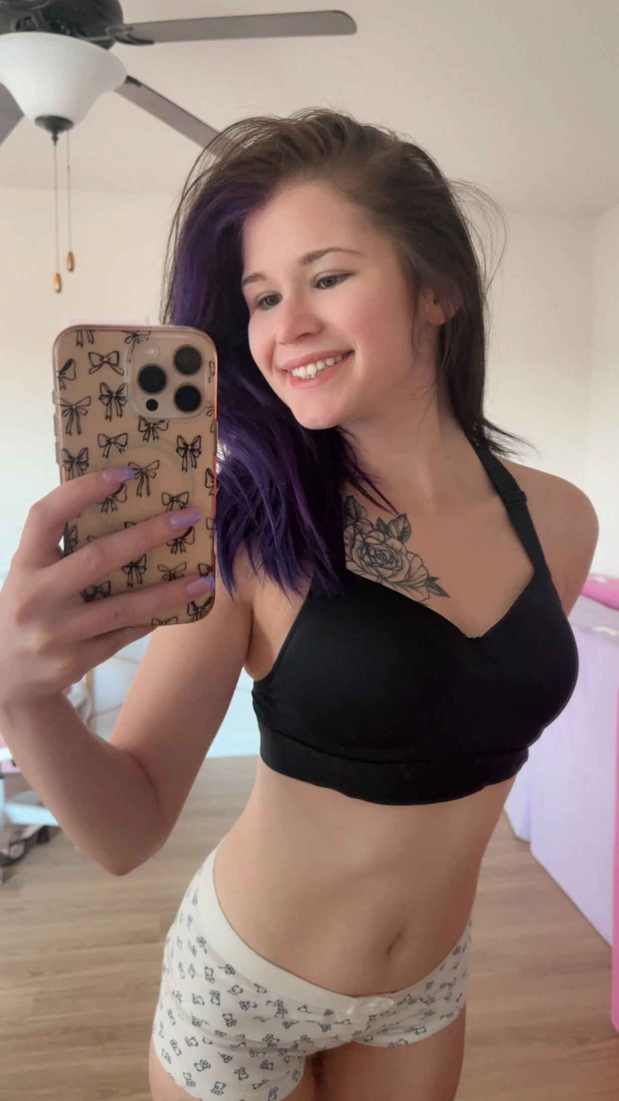 XXX Porn Photo of Nude Riley_ray69 10