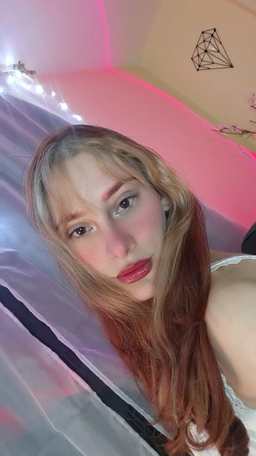XXX Porn Photo of Nude IsaBaileys_ 150