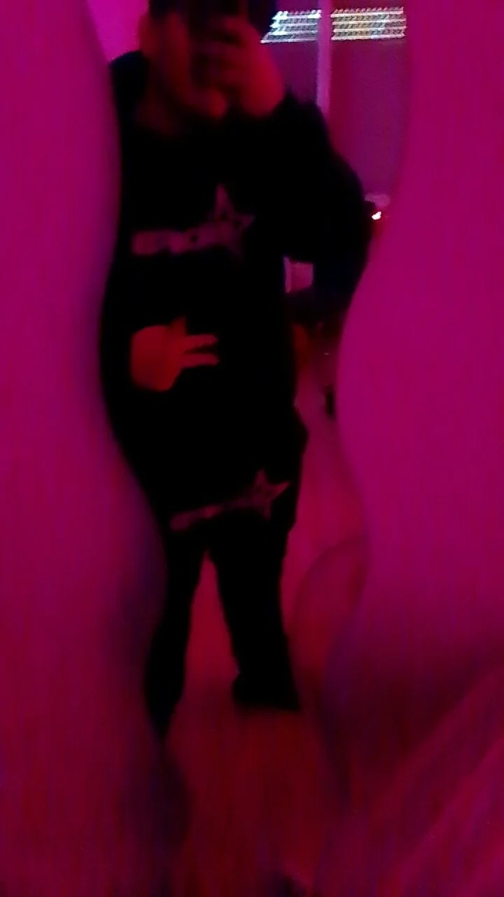 XXX Porn Photo of Nude laraundTyler2008 3