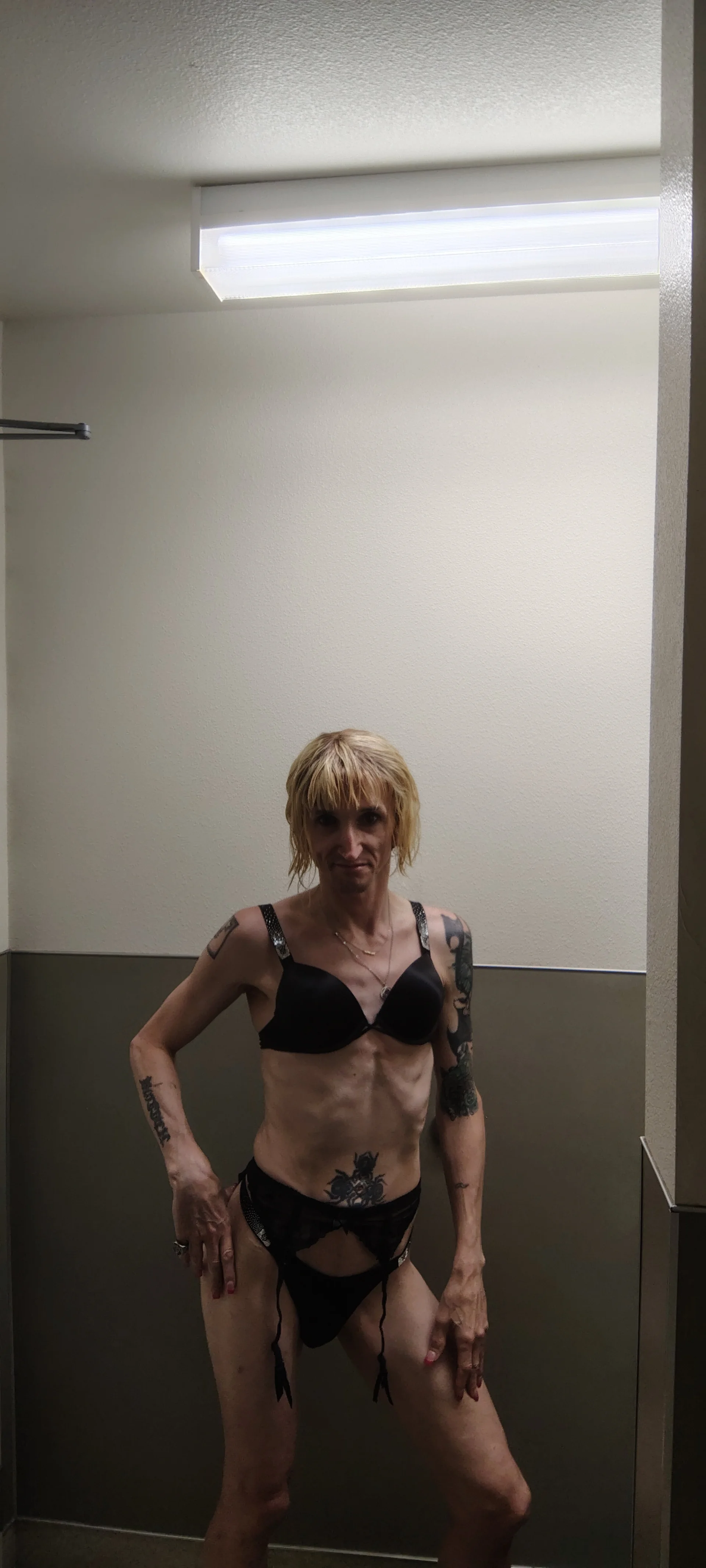 XXX Porn Photo of Nude BirdmanJR11th 229