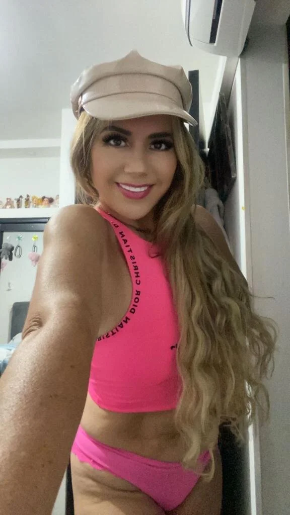 XXX Porn Photo of Nude LARIANA_RIVERA23 38
