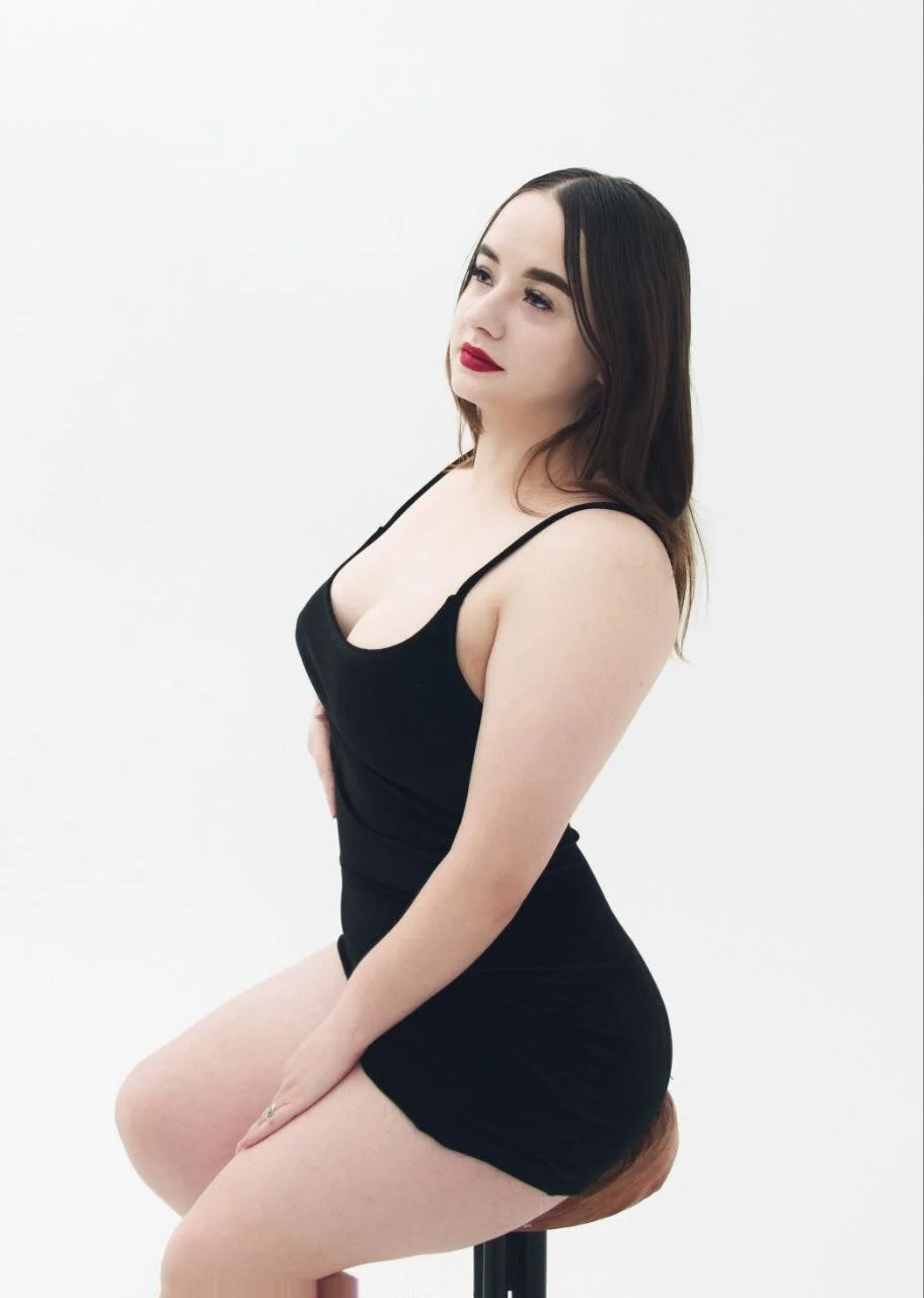 XXX Porn Photo of Nude LaraBenson_ 4