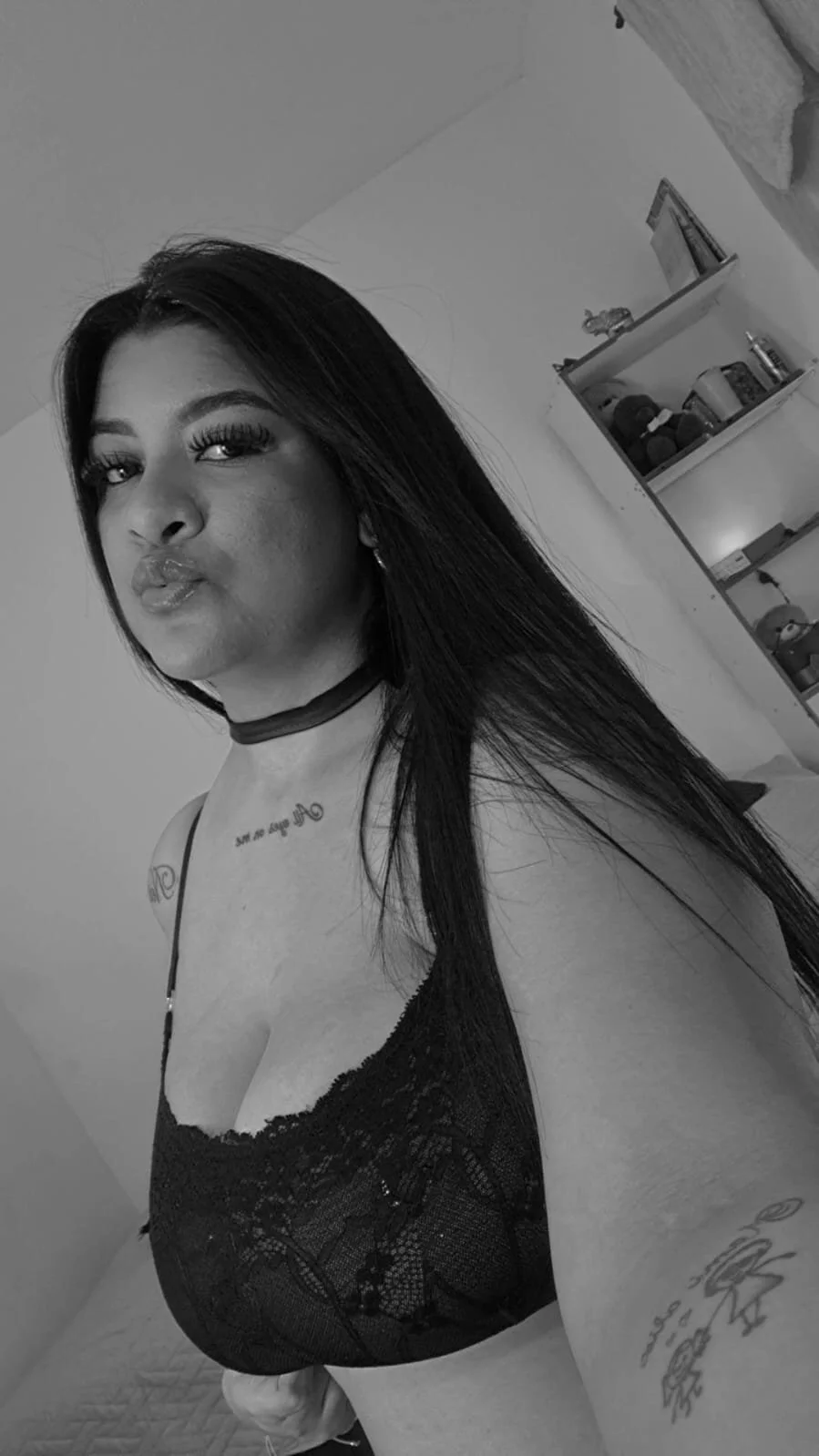XXX Porn Photo of Nude Katty_West 2