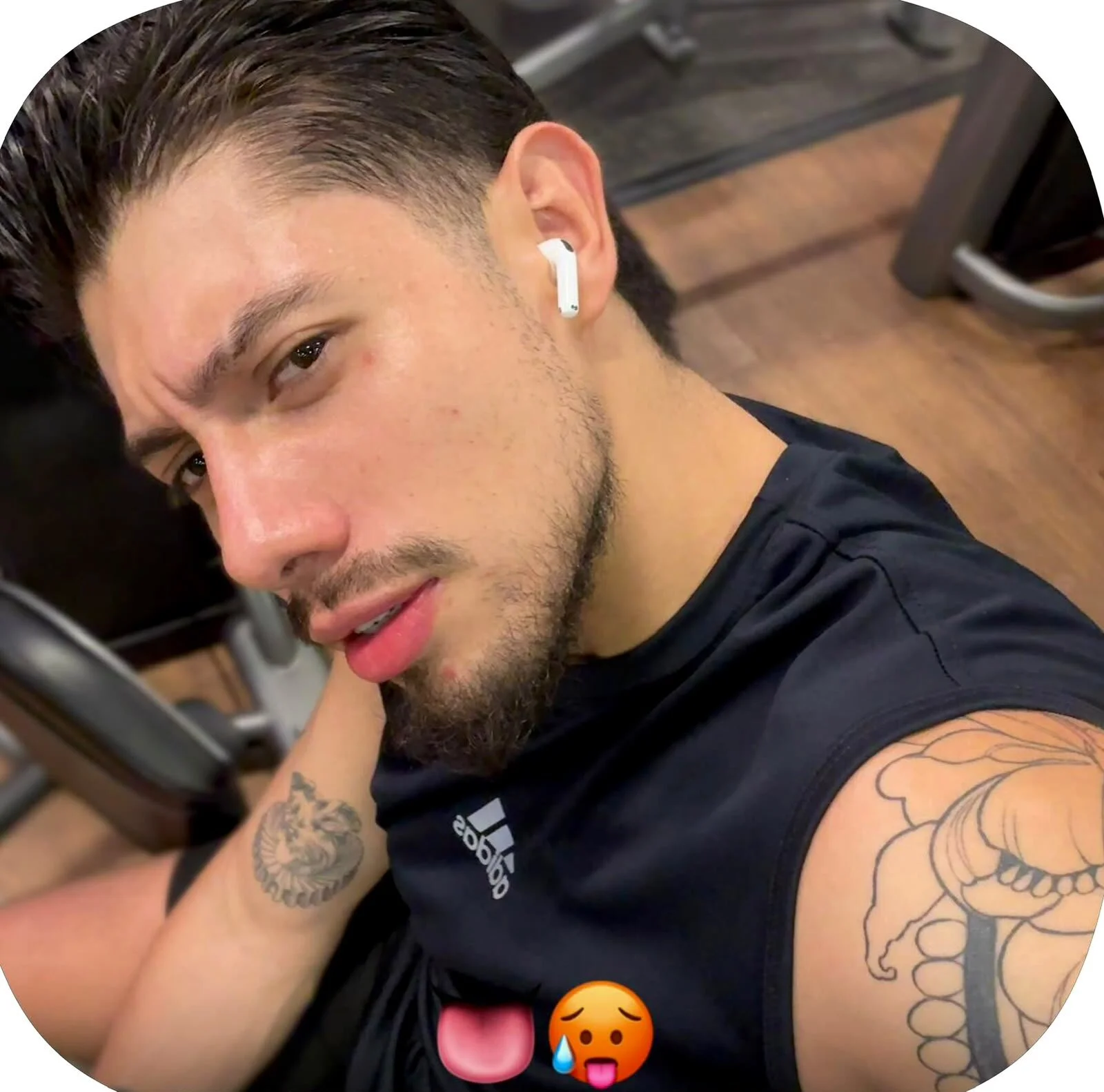 XXX Porn Photo of Nude tonny_ftt 1