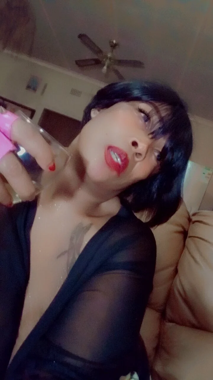 XXX Porn Photo of Nude Gucci_Bx 422
