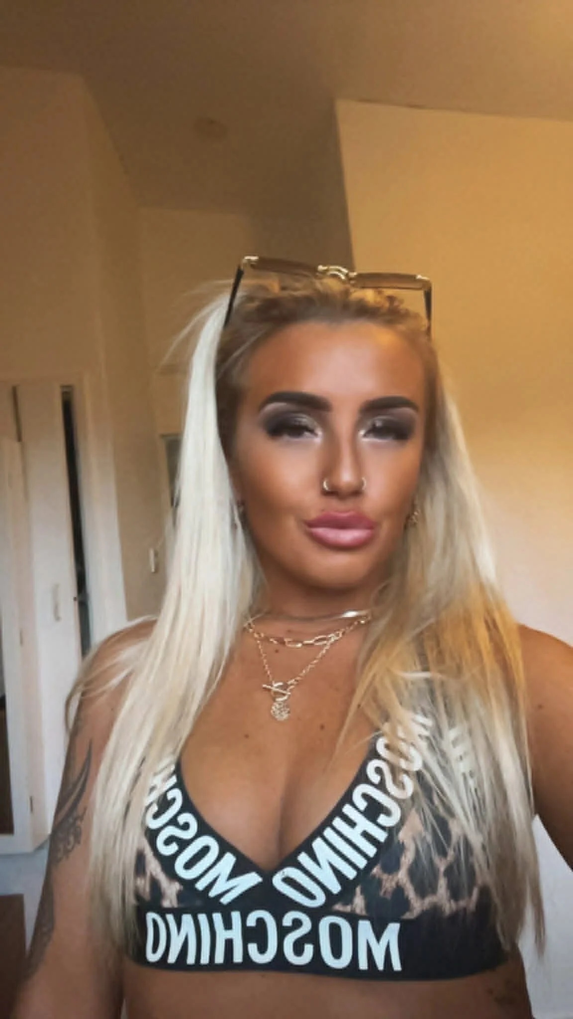 CharlottemilfUKx