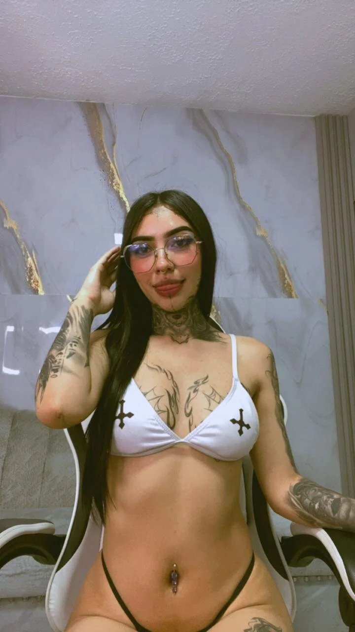 XXX Porn Photo of Nude Ashley_Blum_ 54