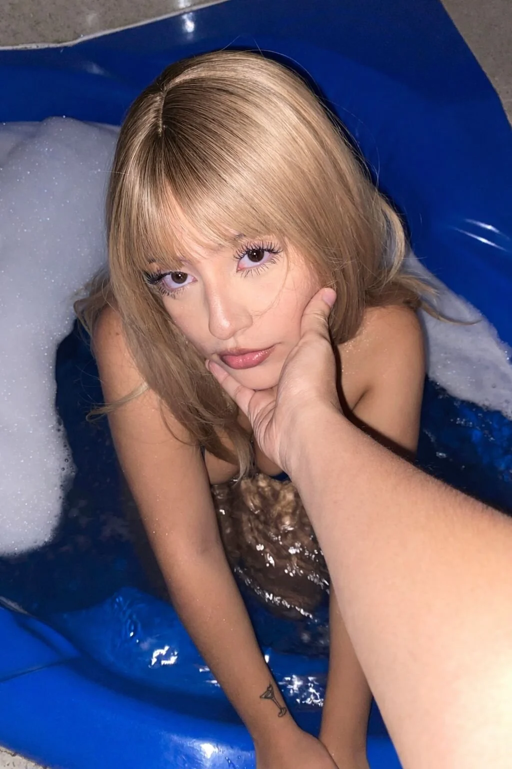 XXX Porn Photo of Nude LIZY_ROSE_ 2