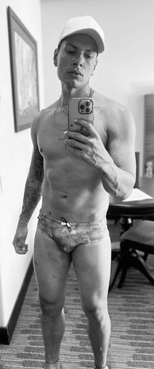 XXX Porn Photo of Nude Alan_Fire 30