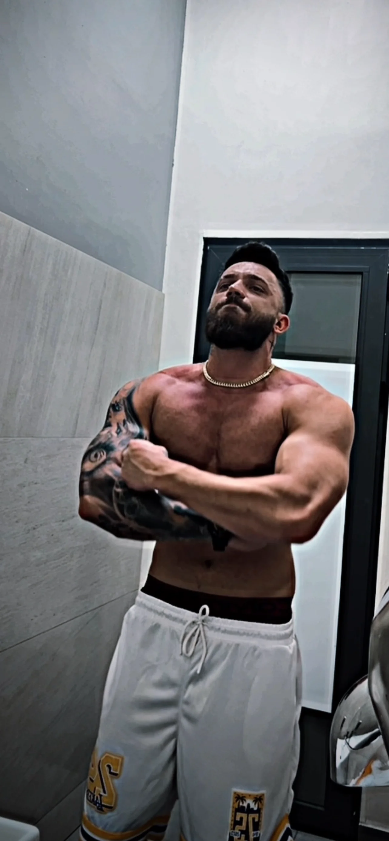 XXX Porn Photo of Nude DamonX_ 2