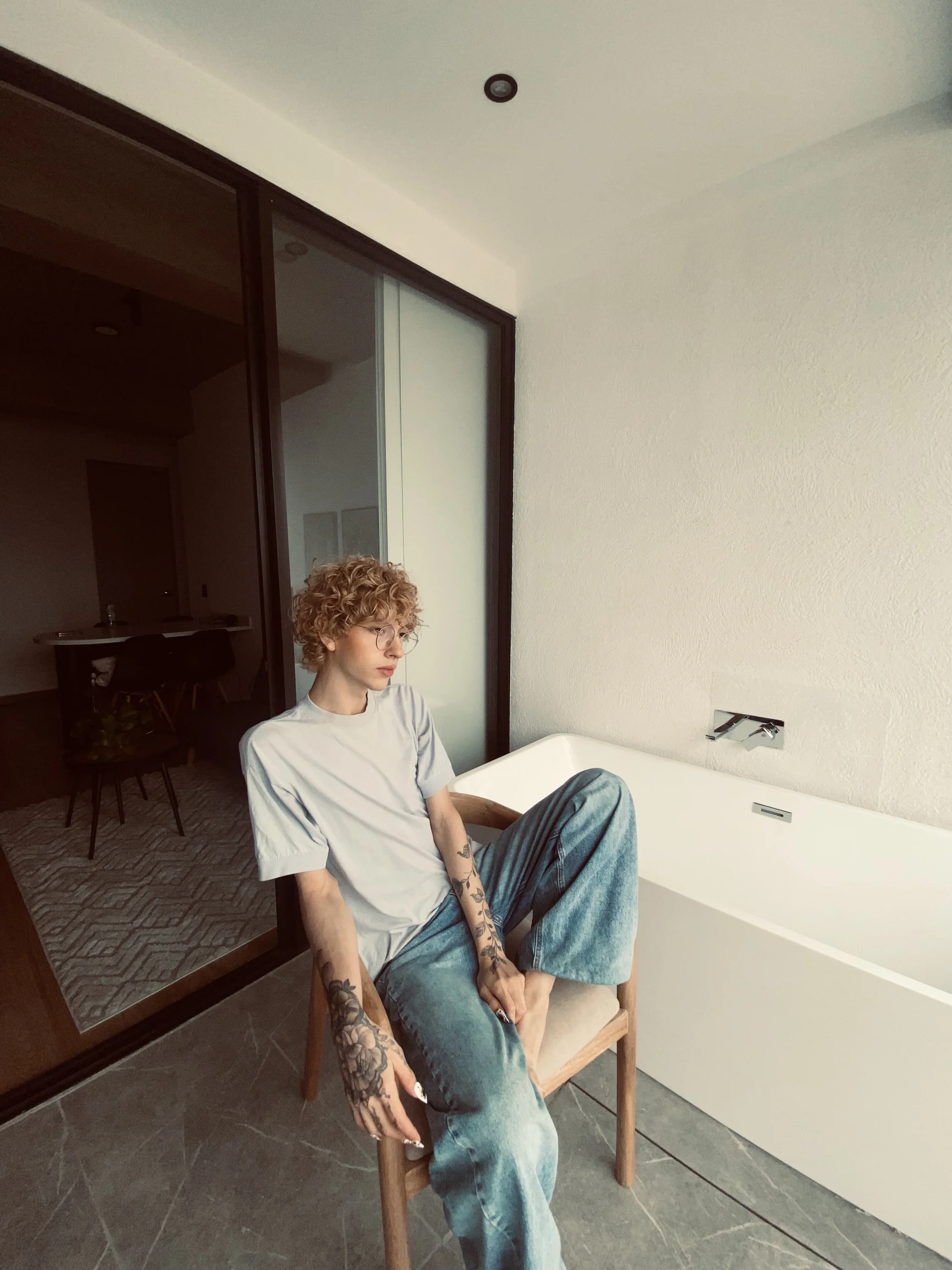 XXX Porn Photo of Nude lyamthommpson 22