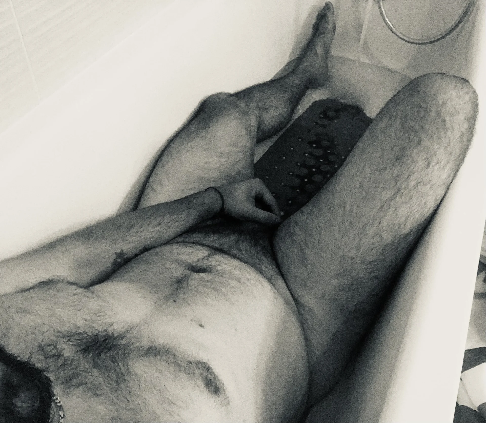 XXX Porn Photo of Nude Mr0Curious 3
