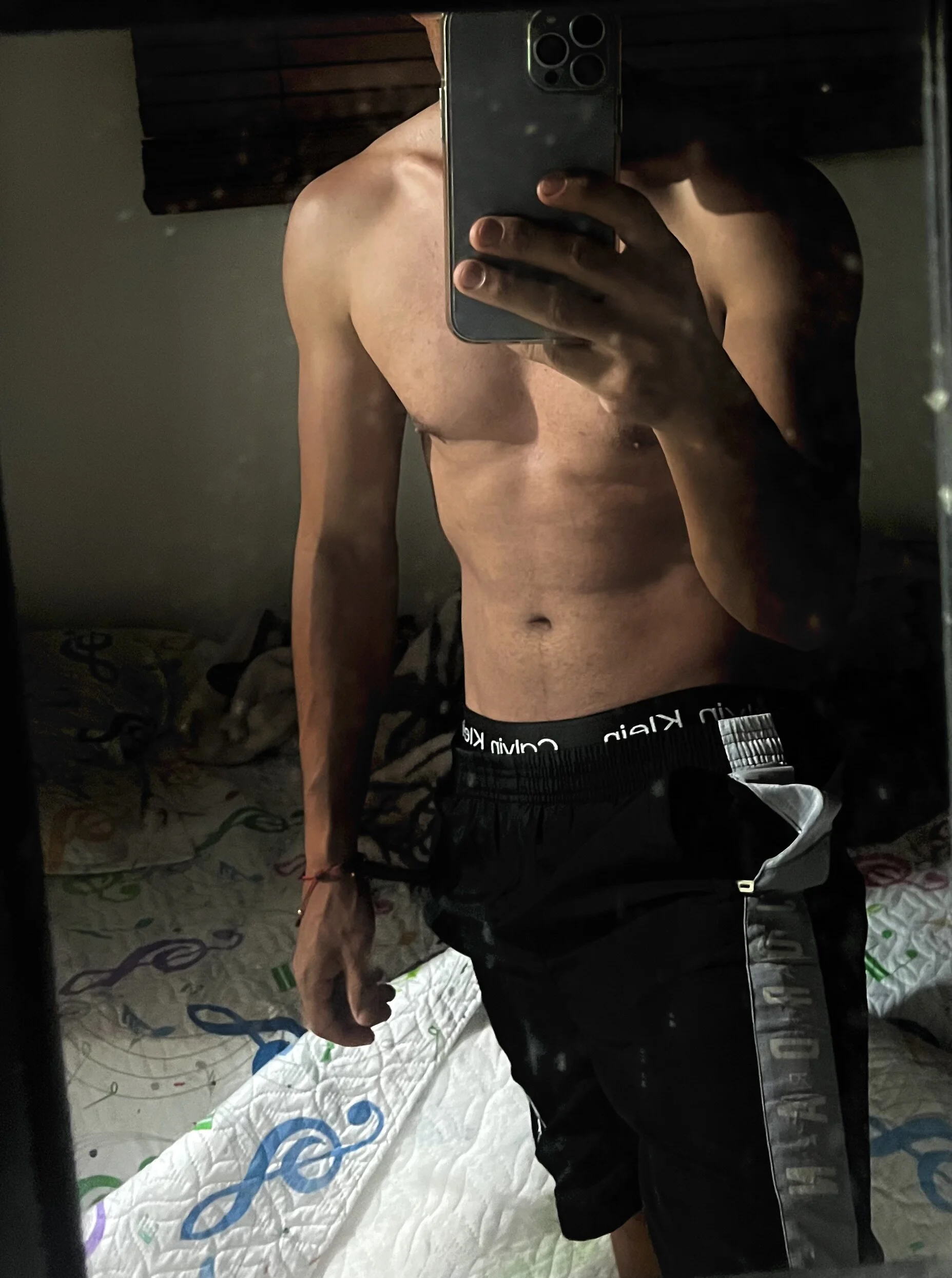 XXX Porn Photo of Nude camiloyks 3