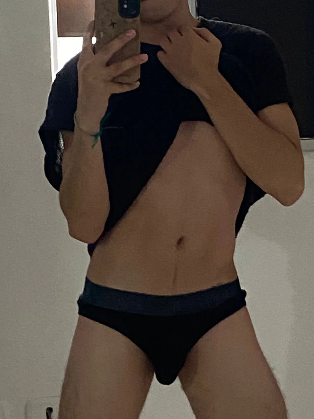 XXX Porn Photo of Nude DylanC_ 2