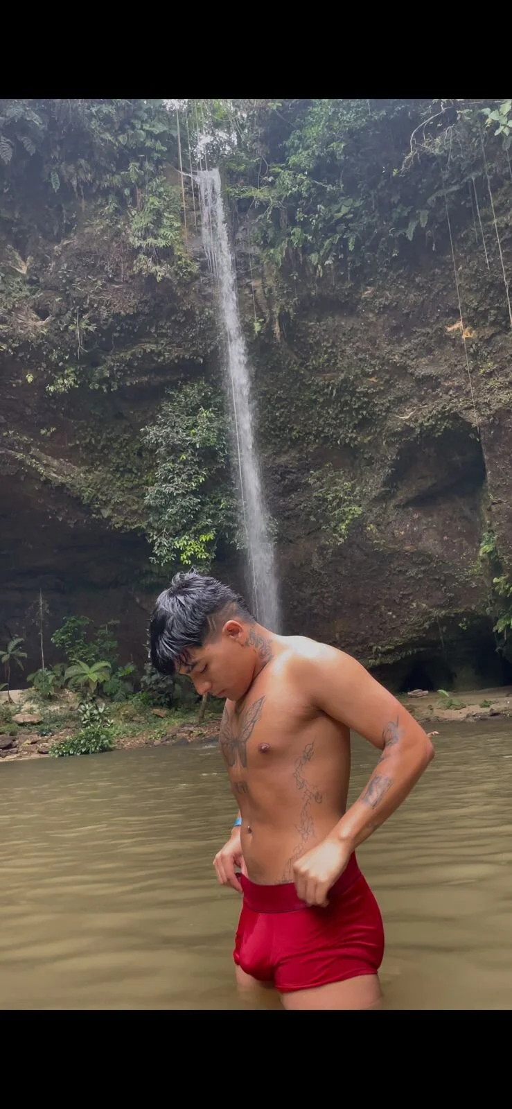 XXX Porn Photo of Nude kiing_azahell 21