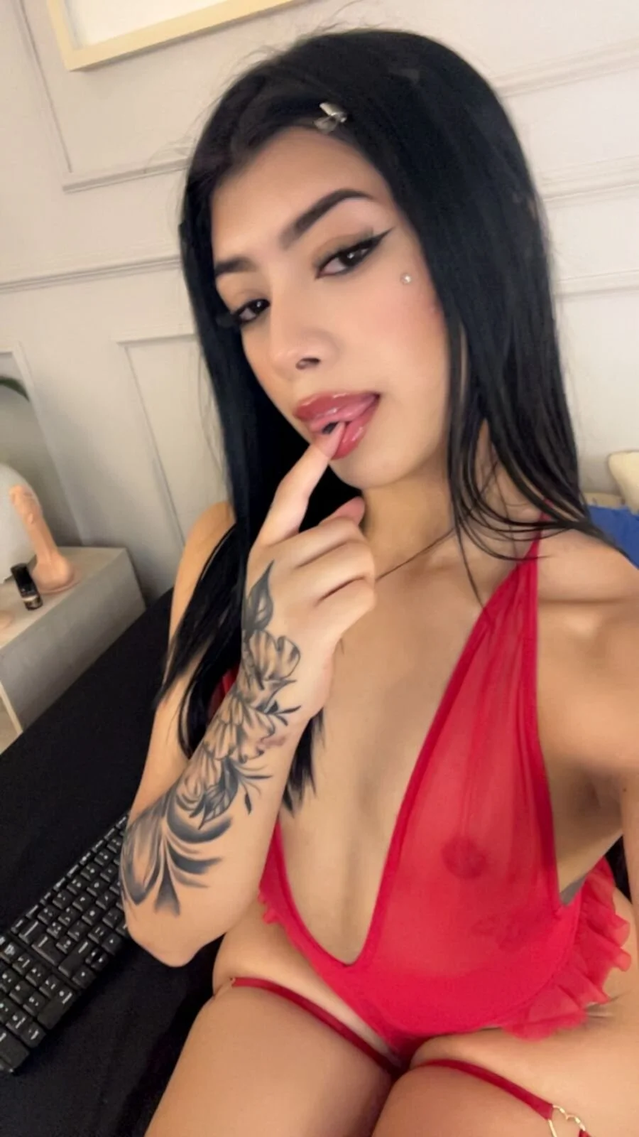 XXX Porn Photo of Nude Emilydollyy 5