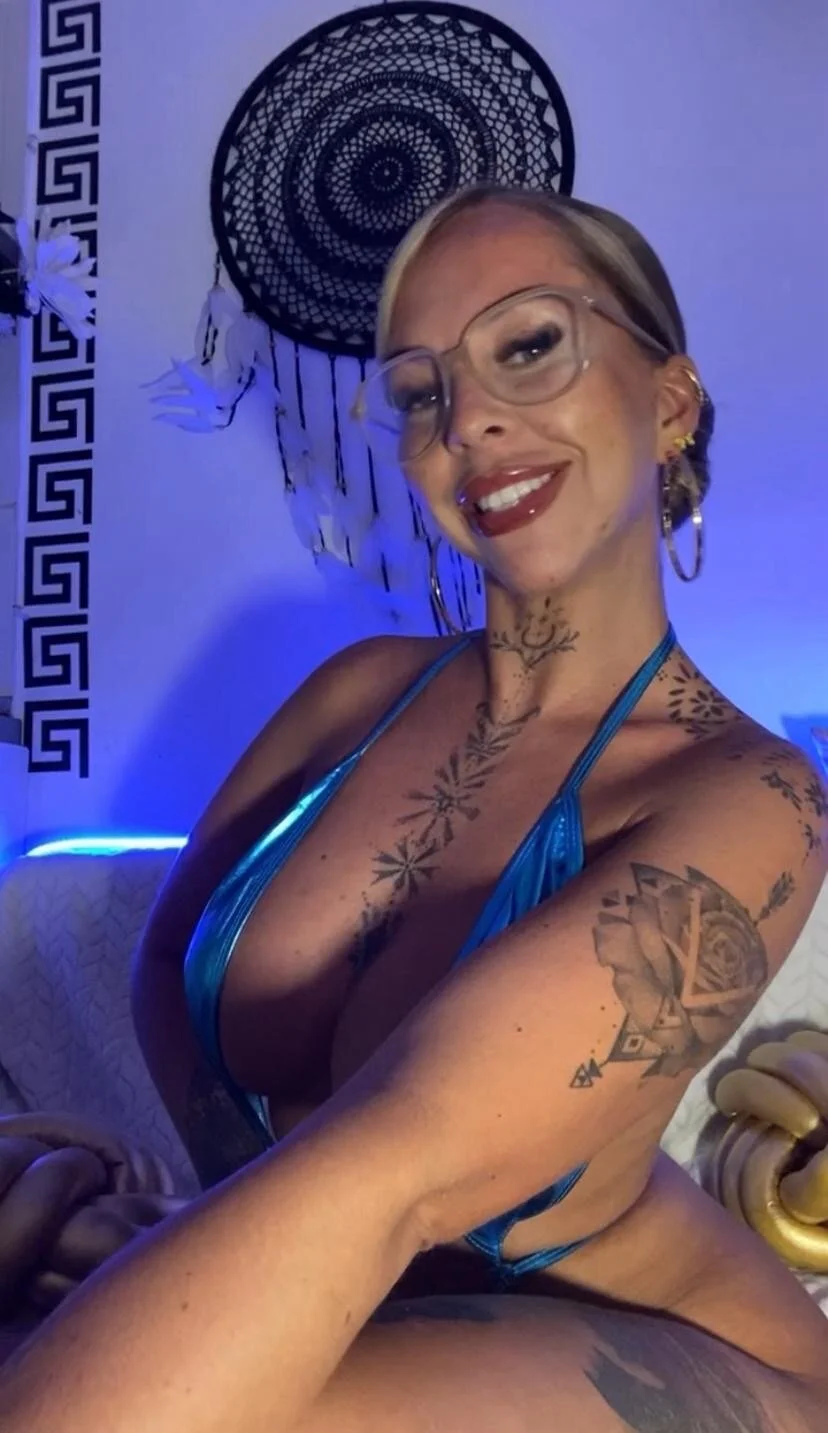 XXX Porn Photo of Nude CheekyChels 4