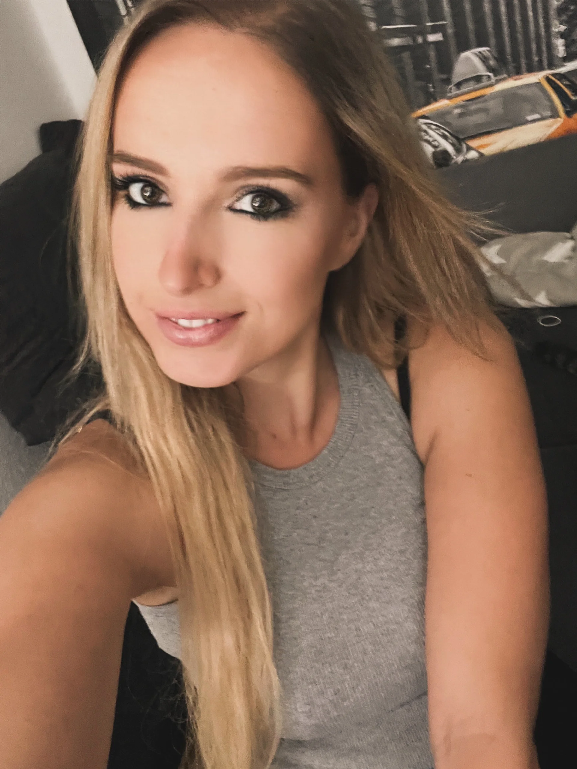 XXX Porn Photo of Nude LouniaRae 3