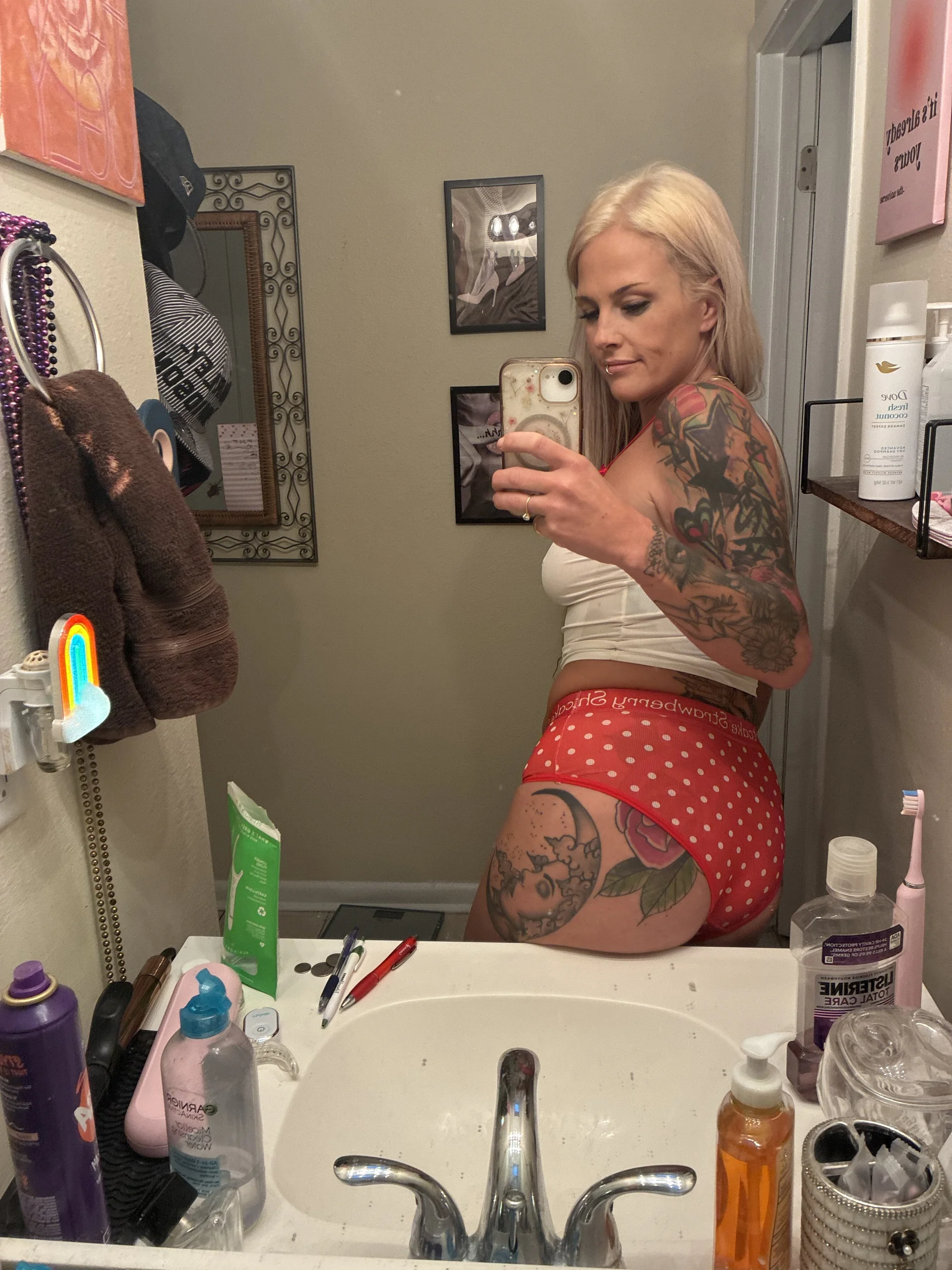 XXX Porn Photo of Nude tattoobarbiexox 13