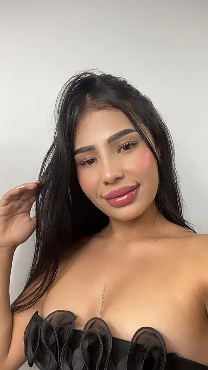 XXX Porn Photo of Nude Abby_Rouse_m 4