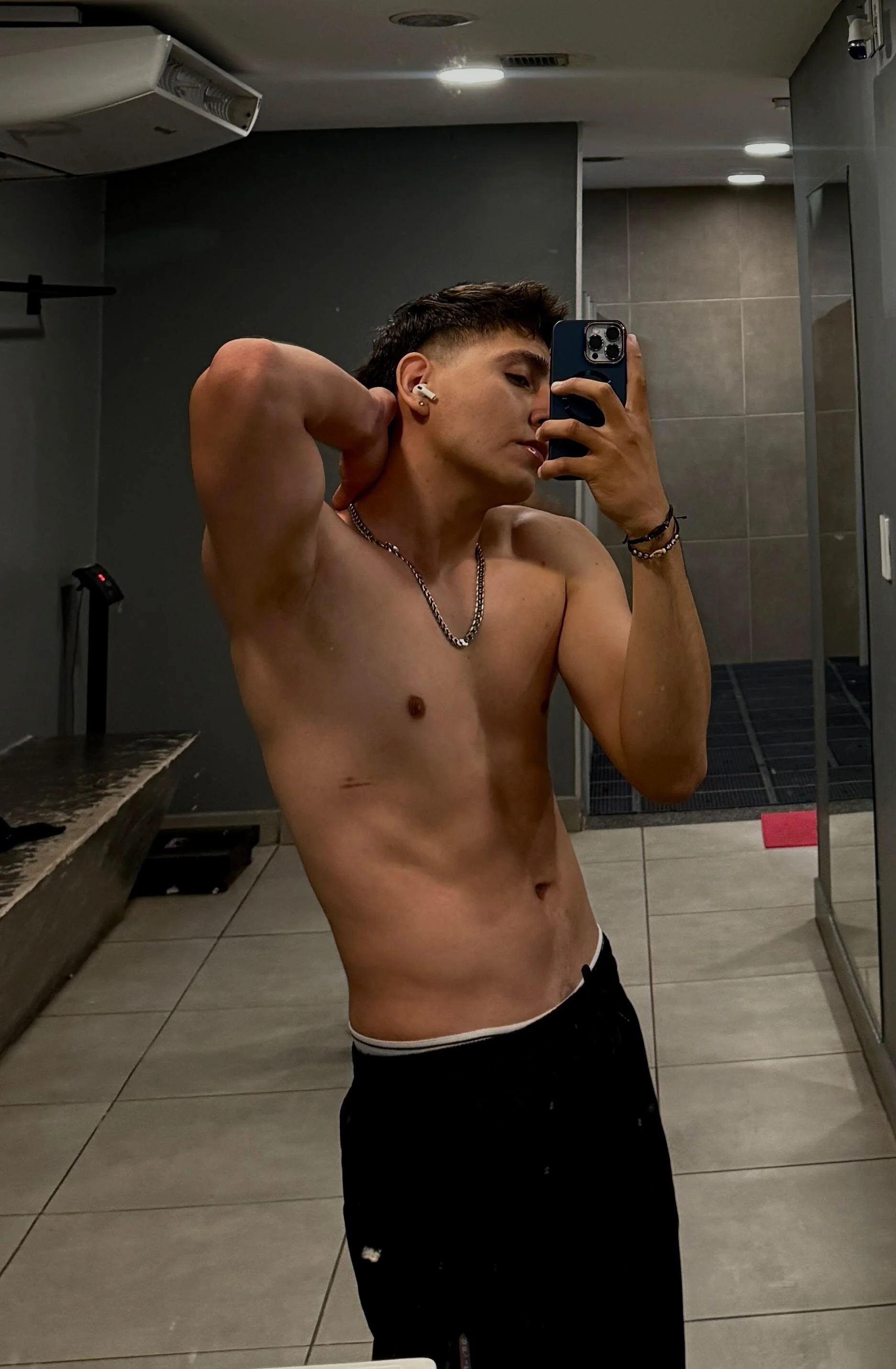 XXX Porn Photo of Nude Nicolas_James_Sc 19