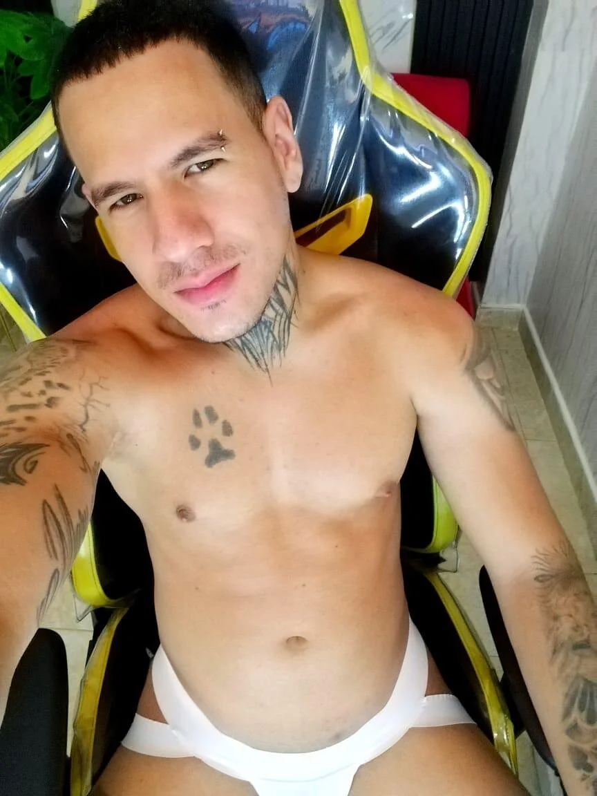 XXX Porn Photo of Nude BadLiam_ 6
