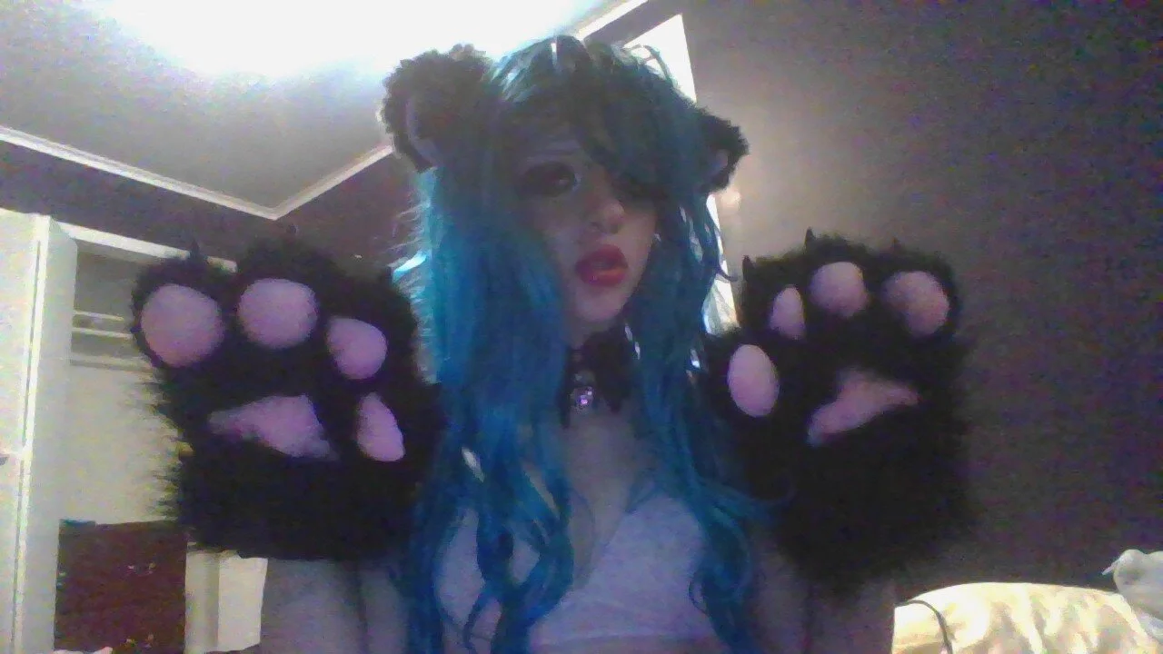 XXX Porn Photo of Nude emoprincessxD 2