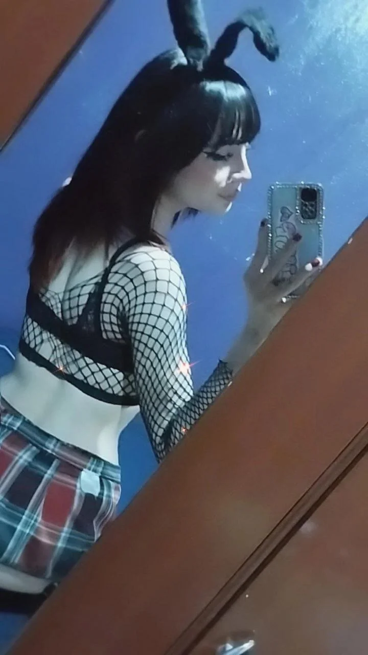 XXX Porn Photo of Nude Cassie___ 2