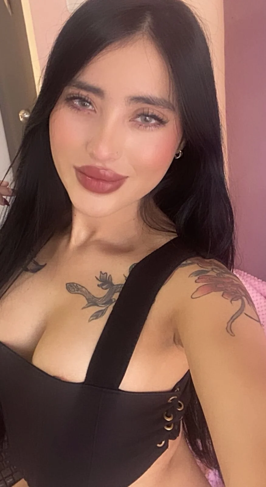 XXX Porn Photo of Nude Ariana_west_ 3