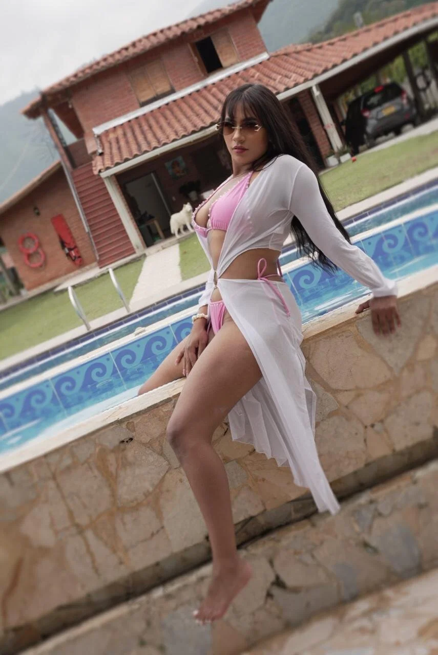 XXX Porn Photo of Nude Amelie_Belle_ 1