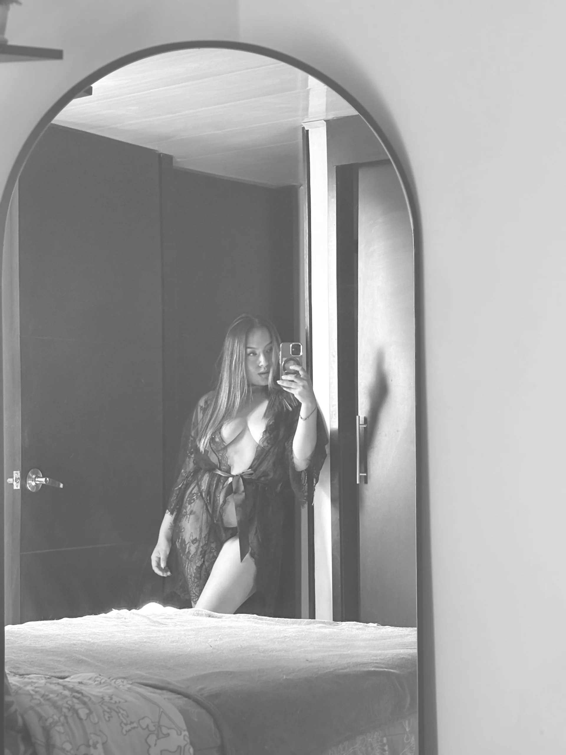 XXX Porn Photo of Nude Iam_Roselux 3