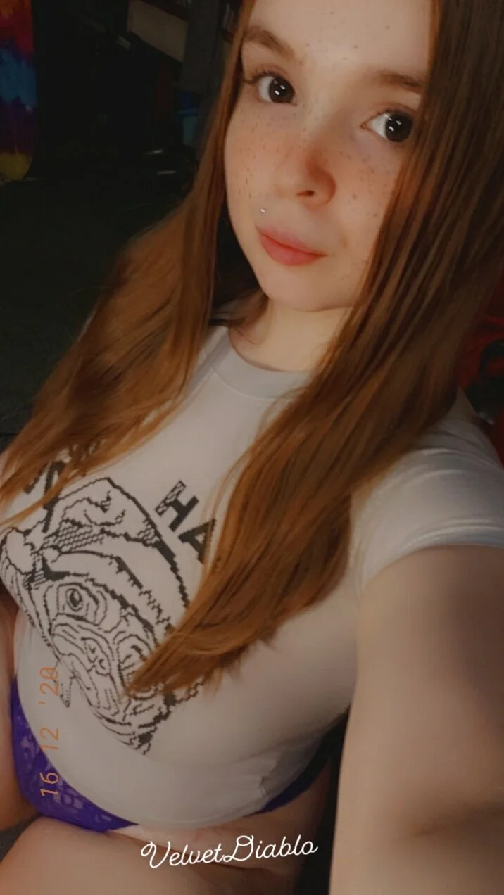 XXX Porn Photo of Nude VelvetDiablo 43