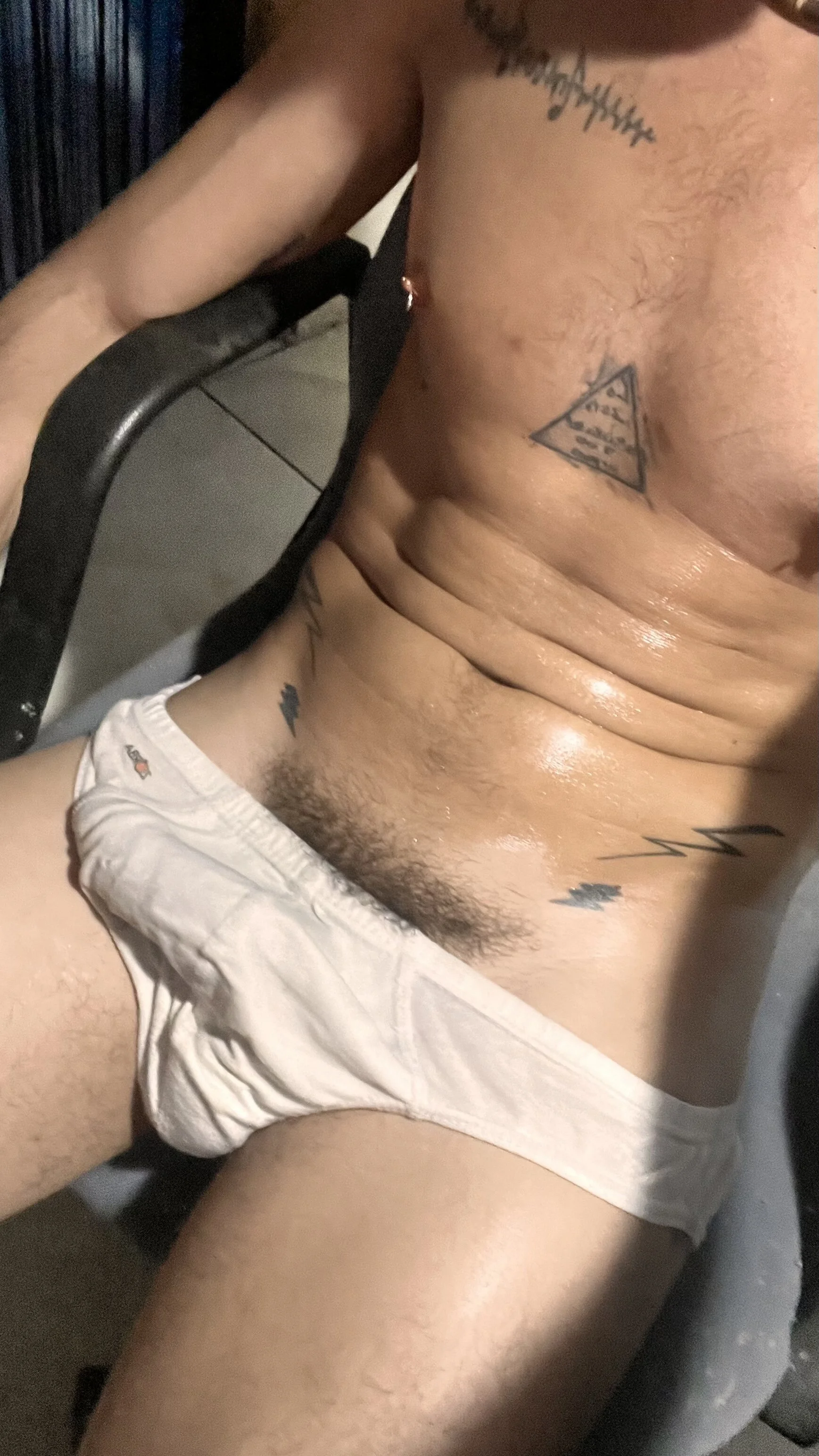 XXX Porn Photo of Nude tayllorscott 1