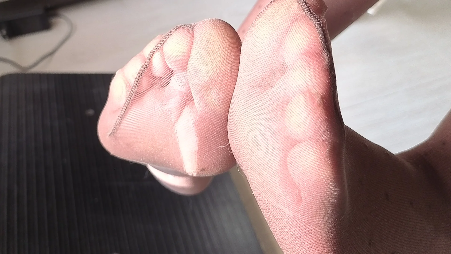 XXX Porn Photo of Nude Feetbeth 5